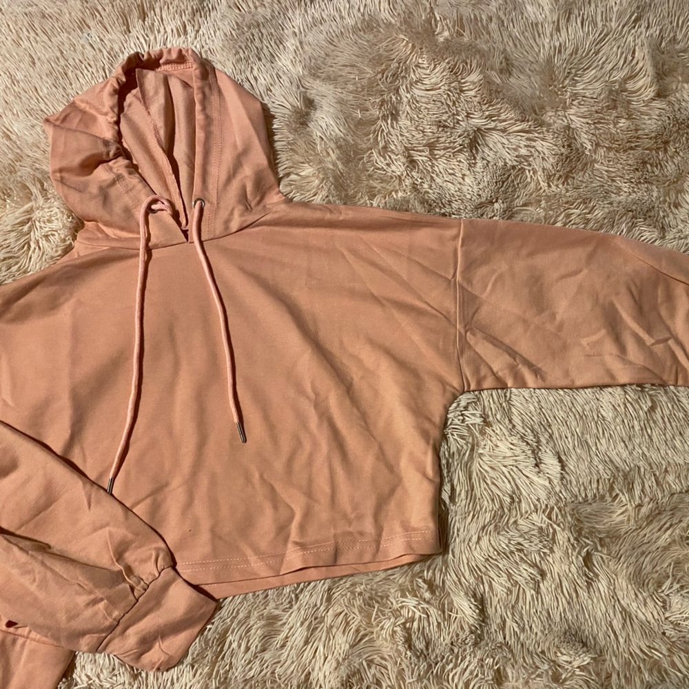 Women's Pink Set - Comfortable Casual Pencil Skirt and Cropped Hoodie - Picture 3 of 3